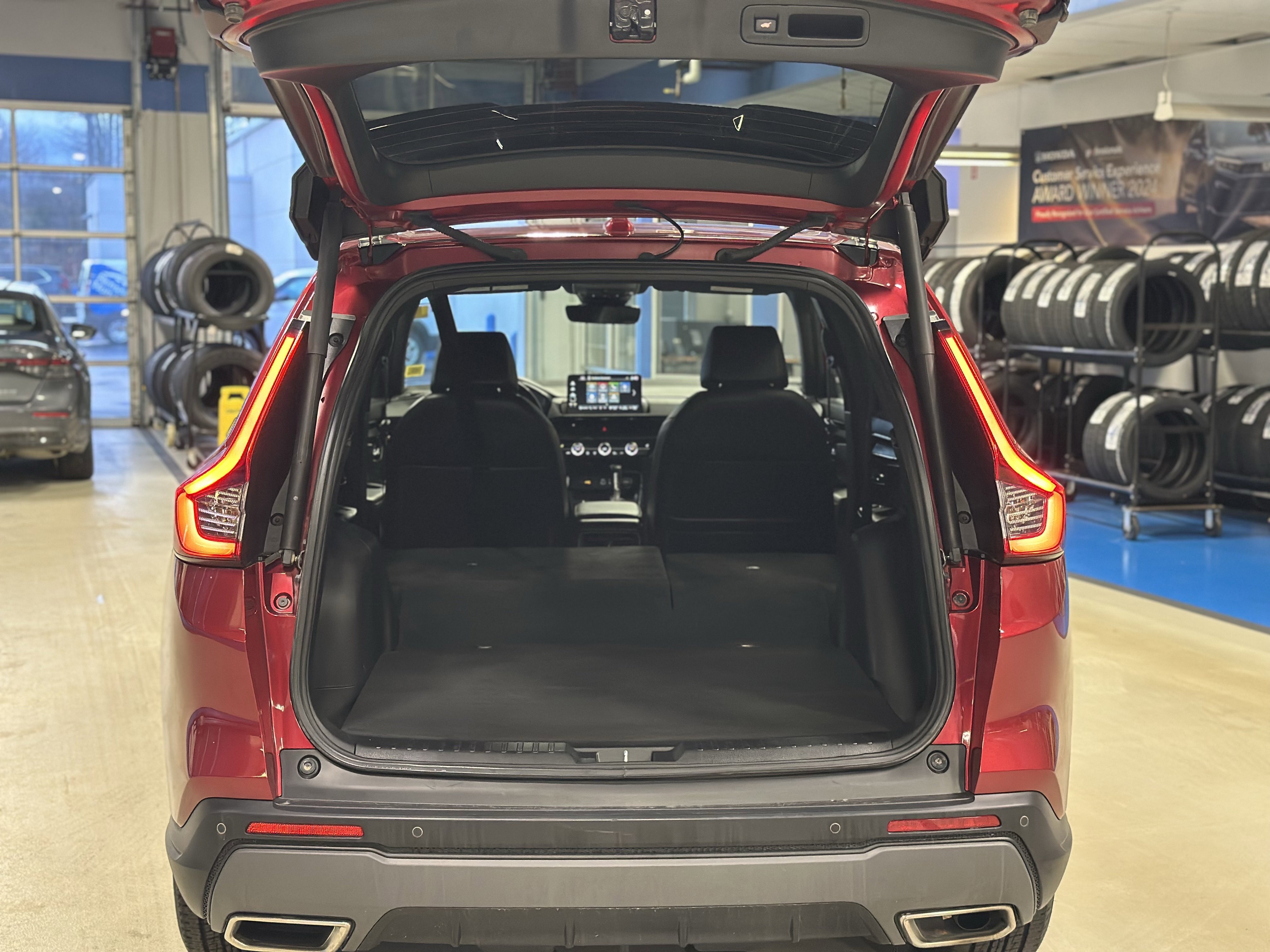 Used 2023 Honda CR-V Sport Touring image 6