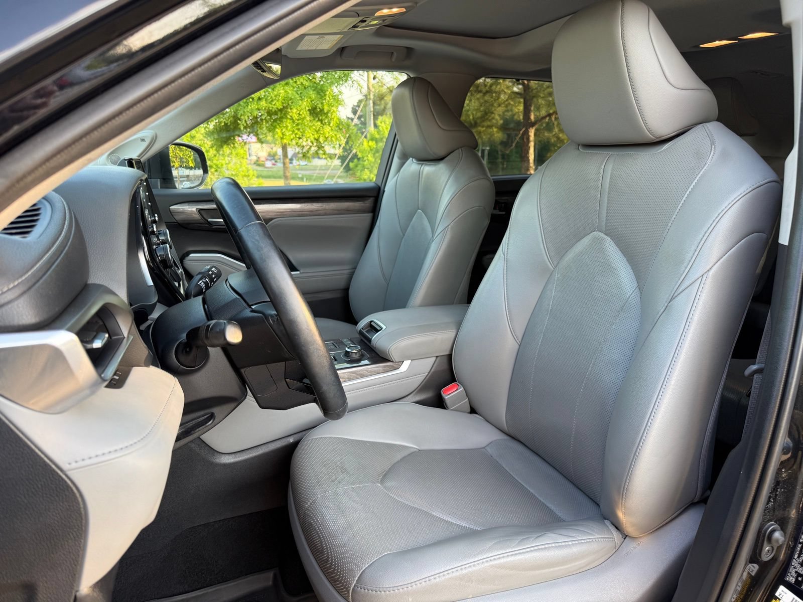 Used 2020 Toyota Highlander Limited AWD/4WD image 35