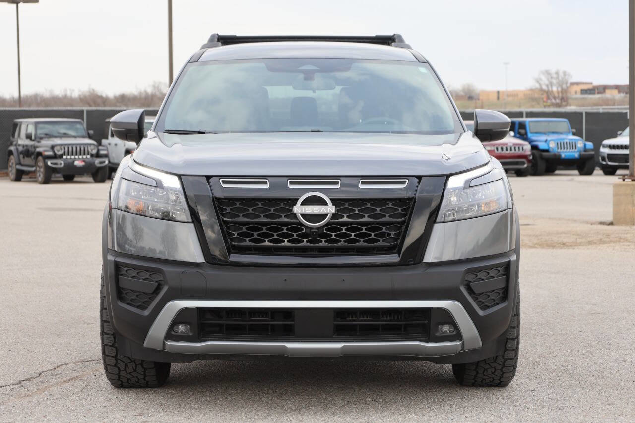 Used 2025 Nissan Pathfinder Rock Creek image 2