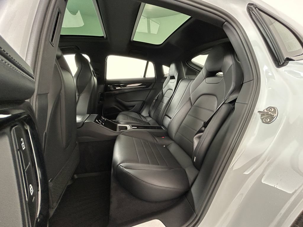 Certified 2024 Porsche Panamera 4 AWD/4WD image 27
