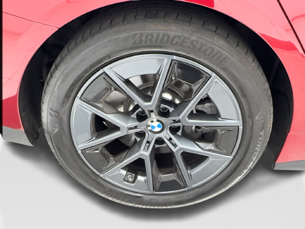 Used 2025 BMW i4 eDrive40 w/ Driving Assistance Package RWD image 18