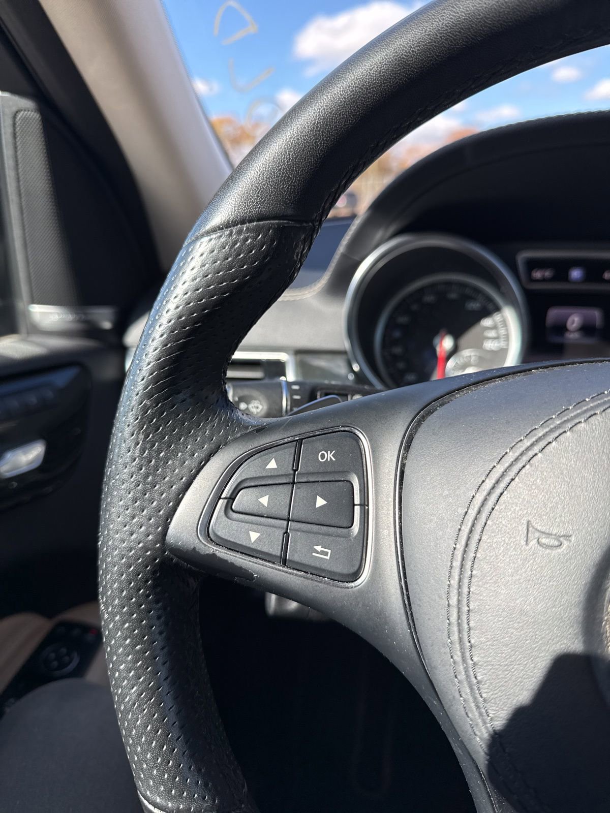 Used 2019 Mercedes-Benz GLS 450 4MATIC image 42