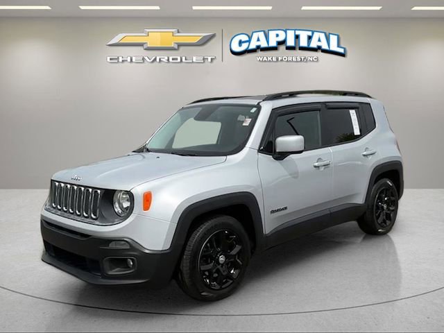 Used 2015 Jeep Renegade Latitude image 2