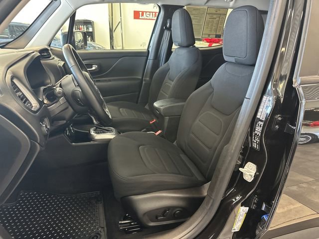 Used 2022 Jeep Renegade Latitude w/ Convenience Group AWD/4WD image 4