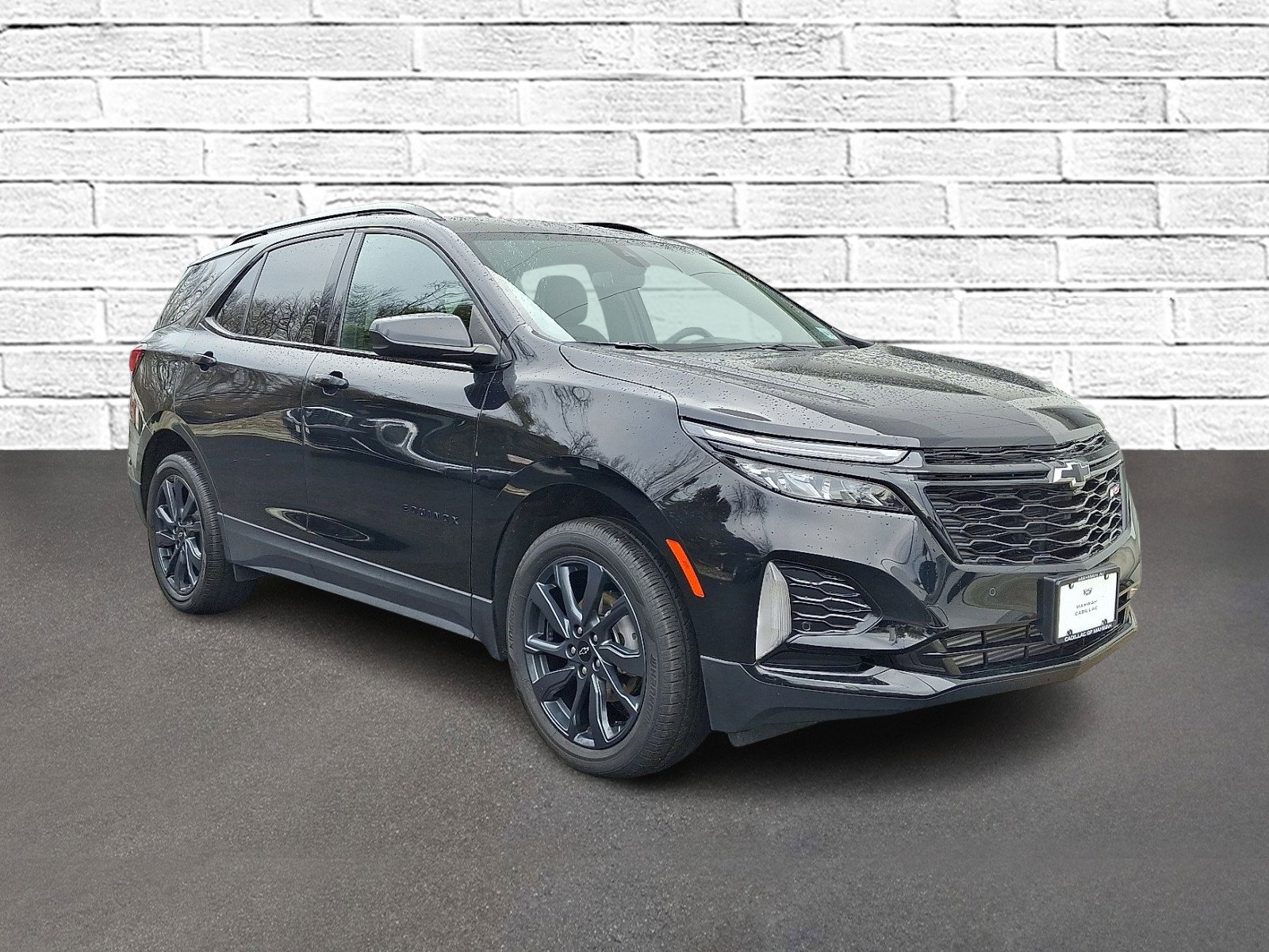 Used 2024 Chevrolet Equinox RS w/ LPO, Floor Liner Package image 2