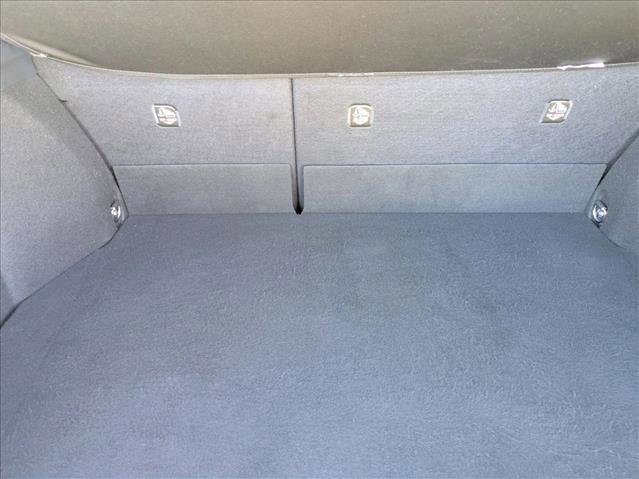 Used 2021 Toyota C-HR XLE image 6