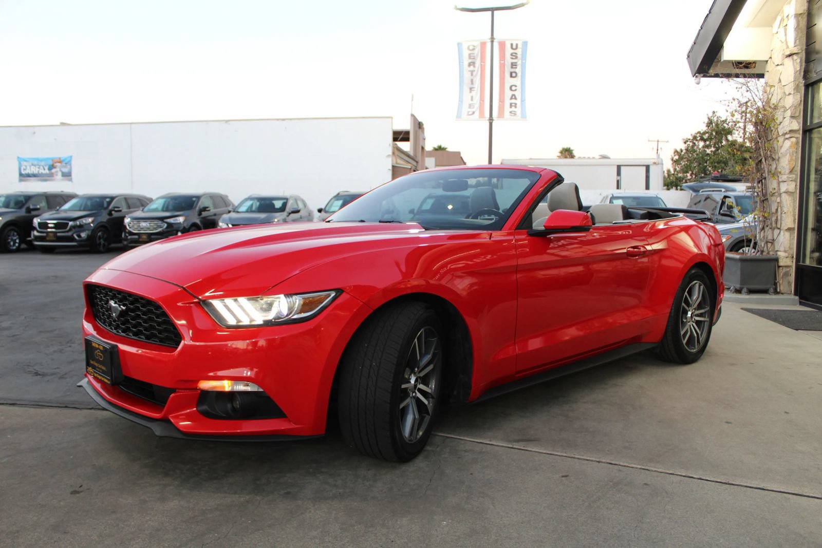 Used 2015 Ford Mustang Premium RWD image 26