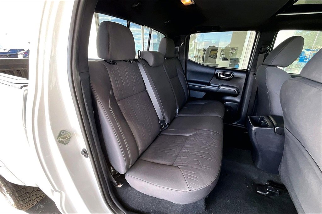 Used 2017 Toyota Tacoma TRD Sport image 26