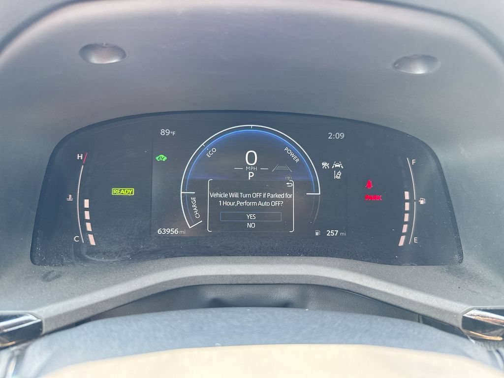 Used 2025 Toyota Camry LE FWD image 12