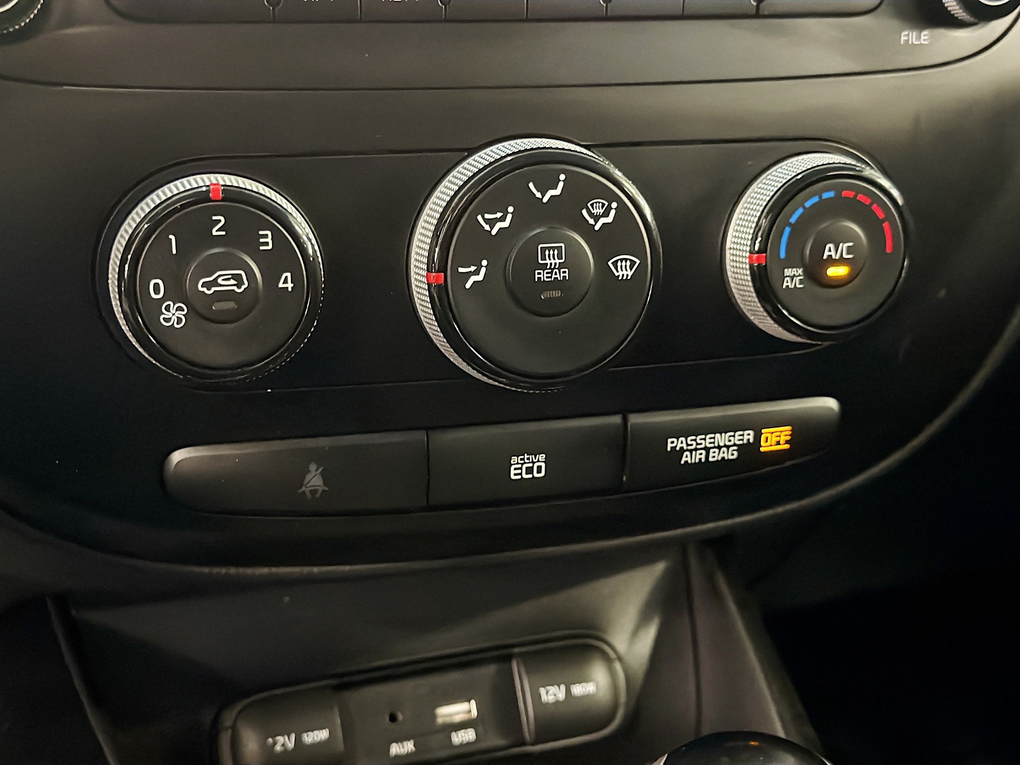 Used 2016 Kia Soul FWD image 21