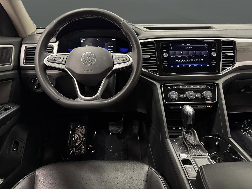 Used 2022 Volkswagen Atlas SE w/ Panoramic Sunroof Package image 5