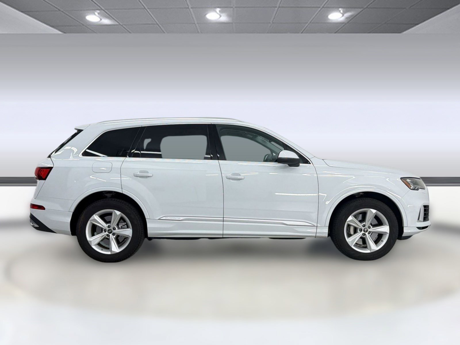 Used 2023 Audi Q7 3.0T Premium AWD/4WD image 8