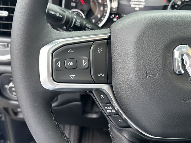 New 2026 RAM 1500 4x4 Crew Cab image 27