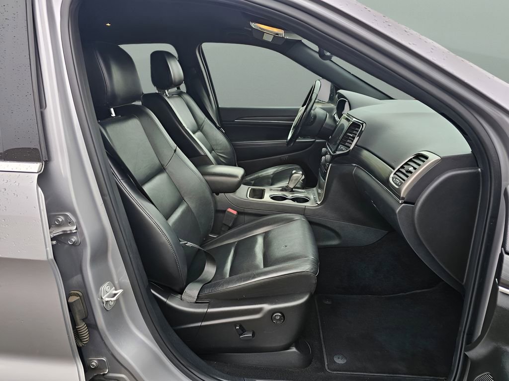 Used 2019 Jeep Grand Cherokee Limited image 10