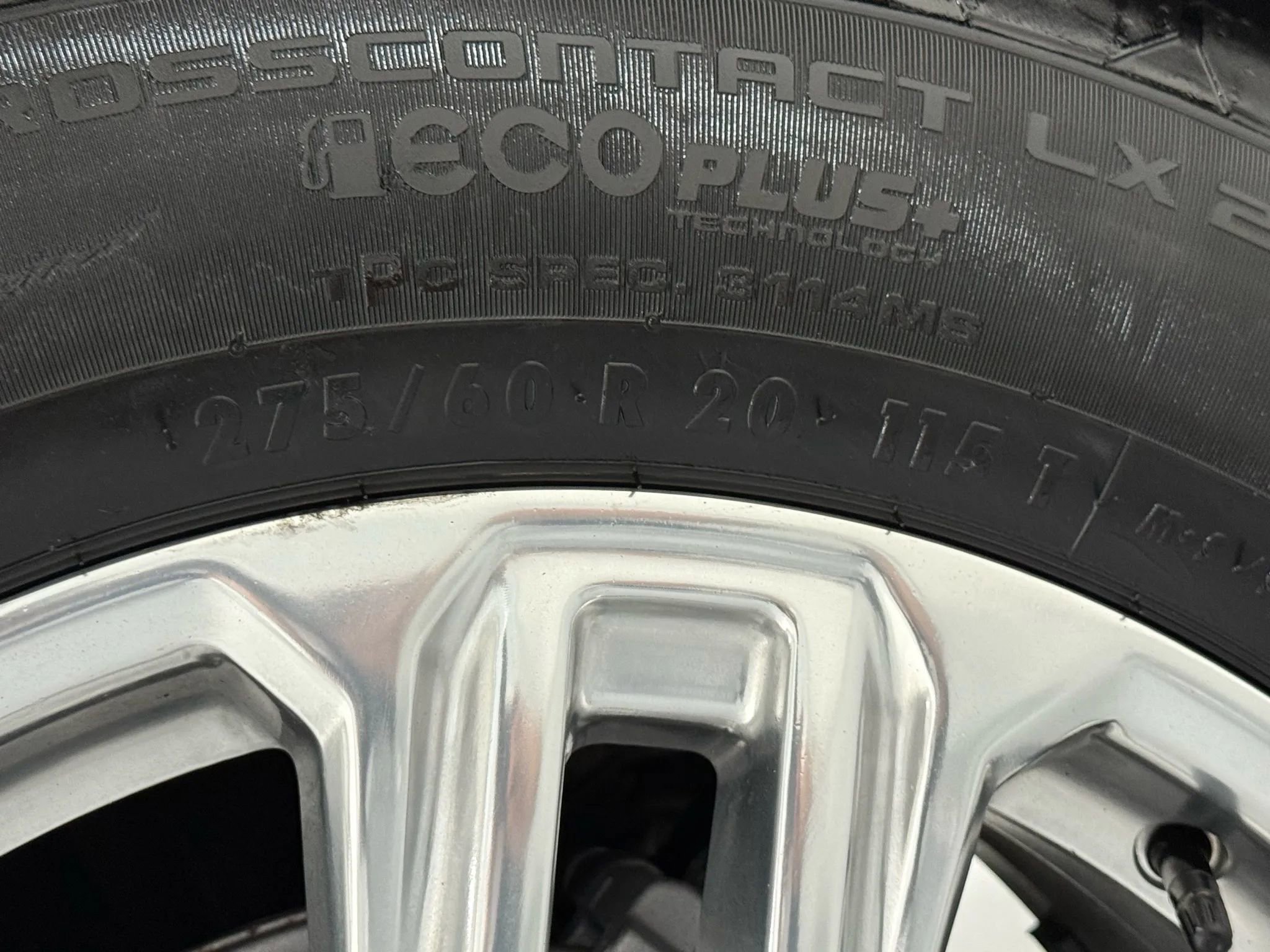 Used 2024 GMC Yukon SLT image 69