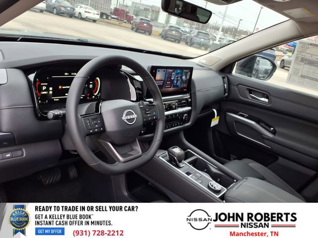 New 2026 Nissan Pathfinder SL image 4