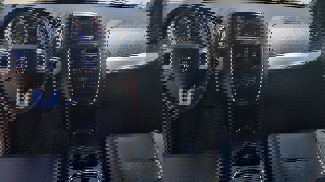 Used 2016 Dodge Grand Caravan R/T image 9