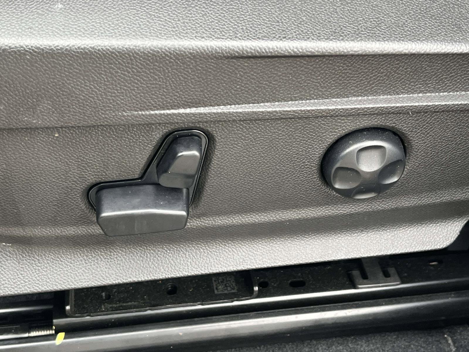 Used 2024 Alfa Romeo Stelvio Sprint image 9