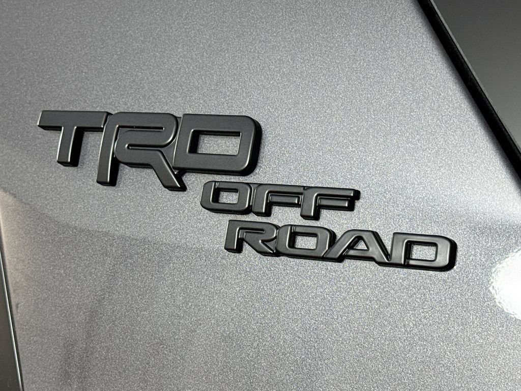 Used 2023 Toyota 4Runner TRD Off-Road Premium w/ Moonroof Package AWD/4WD image 9