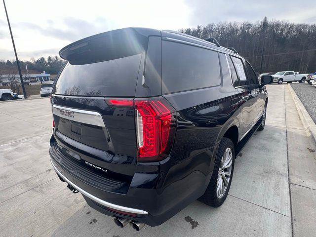 Used 2021 GMC Yukon XL Denali w/ Denali Premium Package image 3