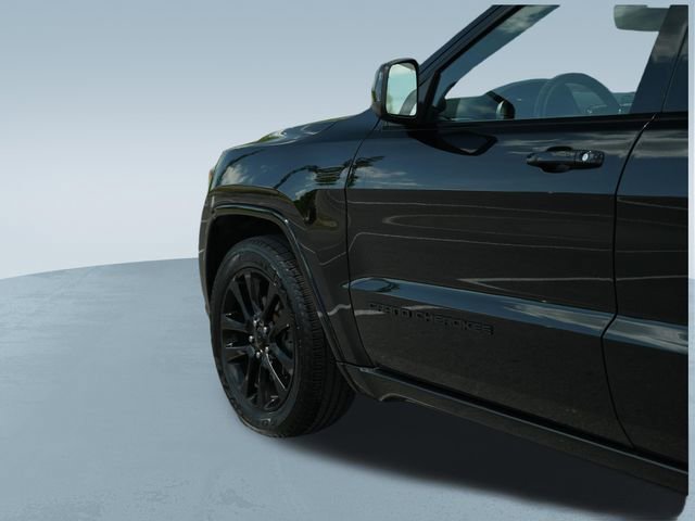 Used 2019 Jeep Grand Cherokee Altitude AWD/4WD image 37