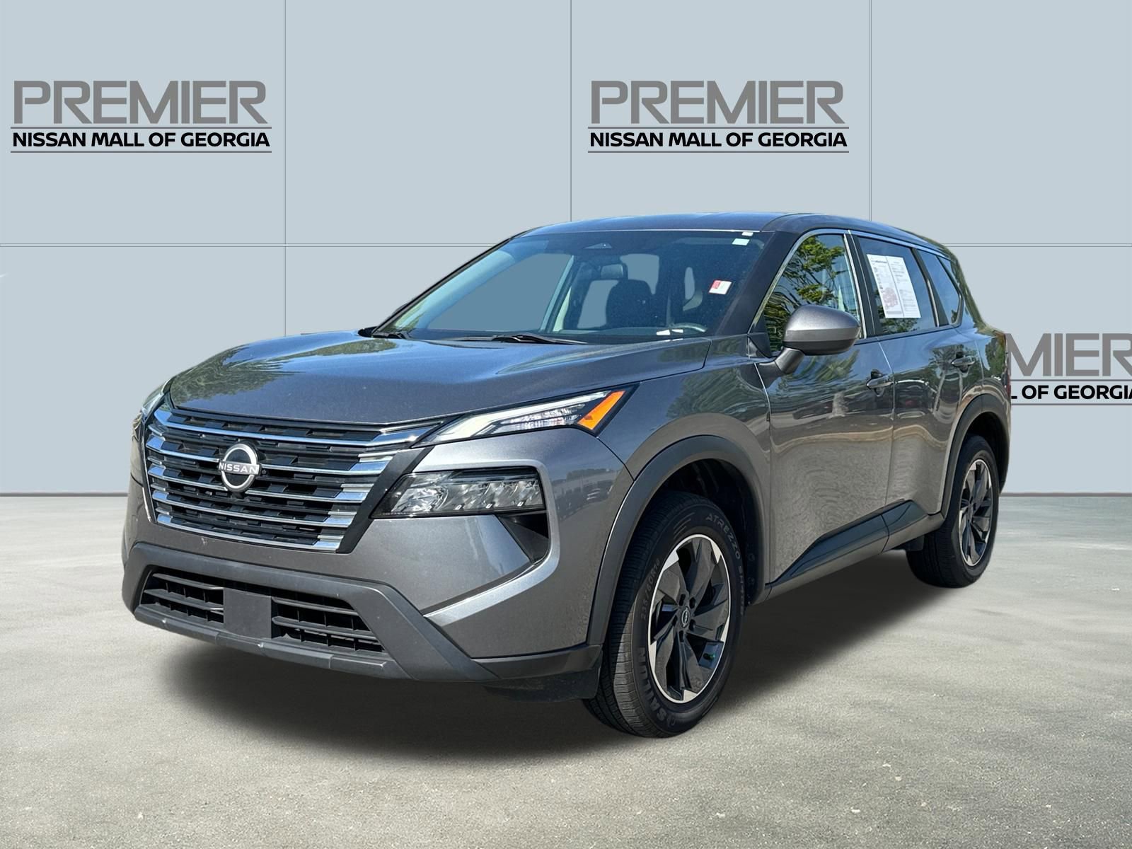 Certified 2024 Nissan Rogue SV FWD image 1