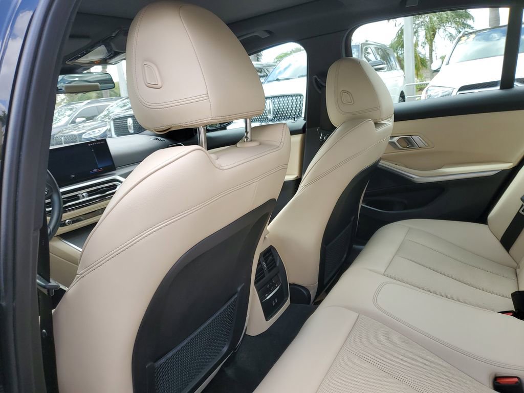 Used 2023 BMW 330i Sedan w/ Driving Assistance Package image 9