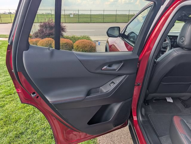 Used 2026 Chevrolet Equinox RS FWD image 24