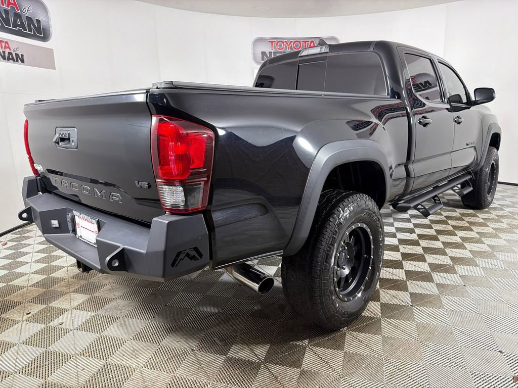 Used 2019 Toyota Tacoma TRD Off-Road image 4