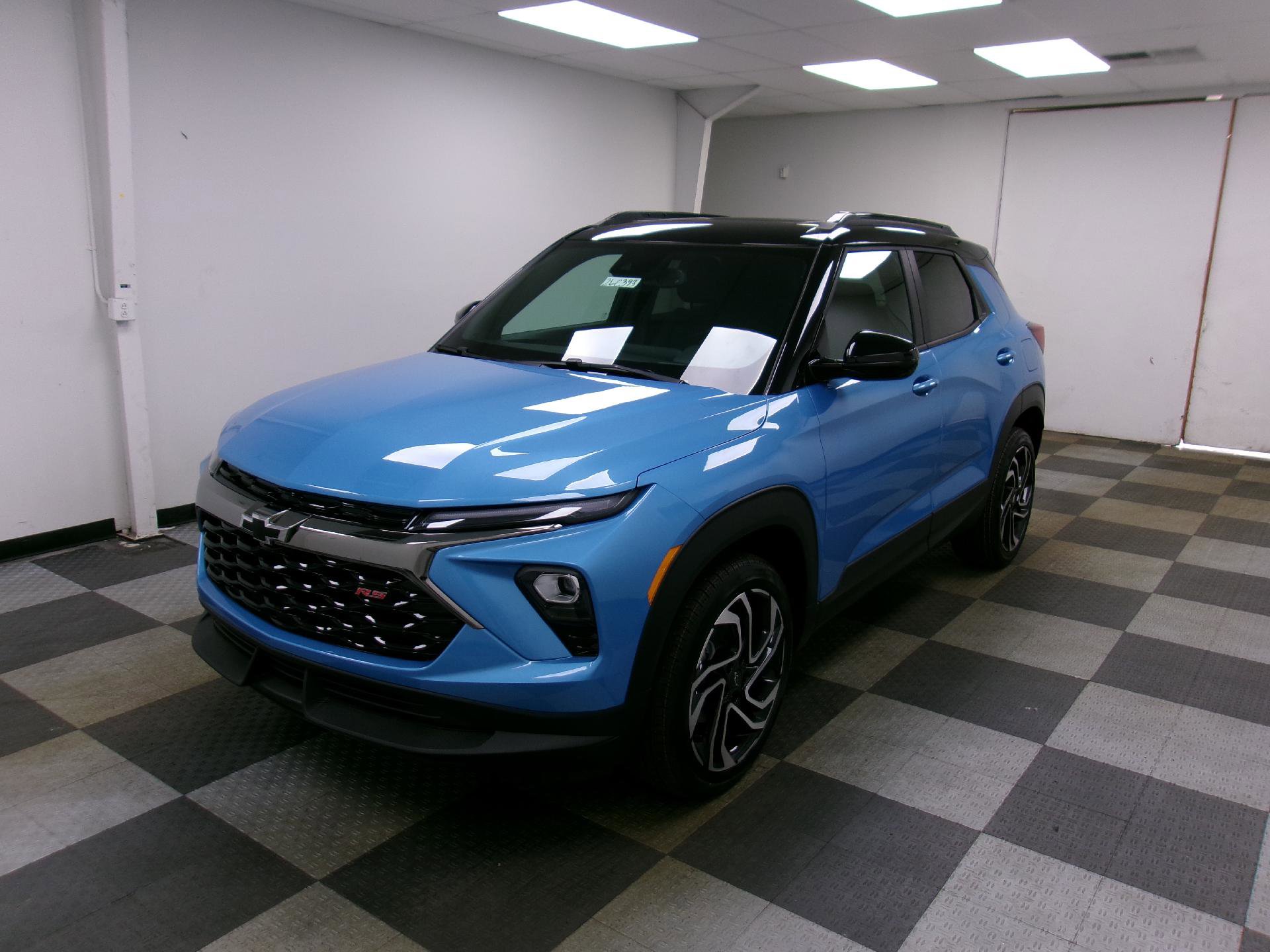 Used 2026 Chevrolet TrailBlazer RS w/ Convenience Package AWD/4WD image 1