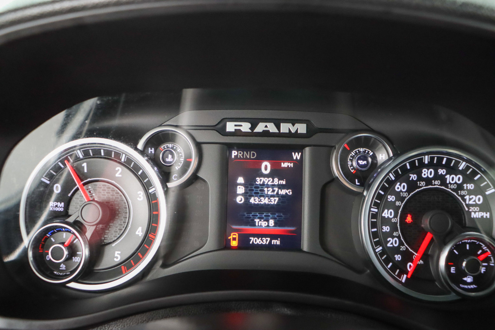 Used 2022 RAM 2500 Big Horn w/ Cold Weather Group image 15