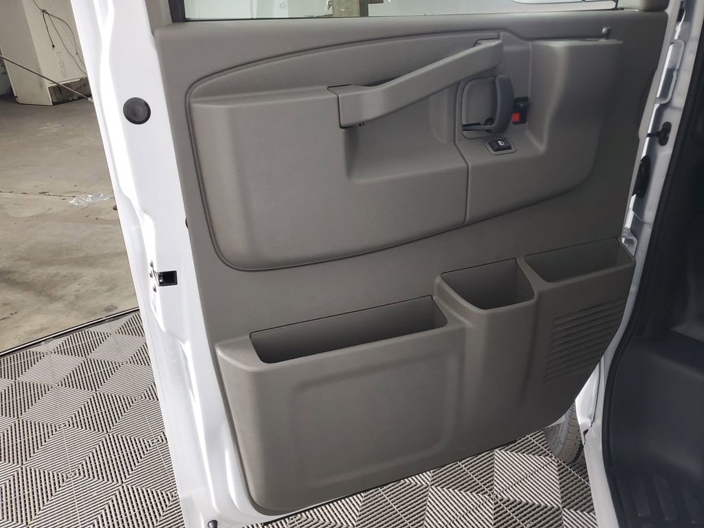 New 2026 Chevrolet Express 2500 w/ Driver Convenience Package RWD image 26