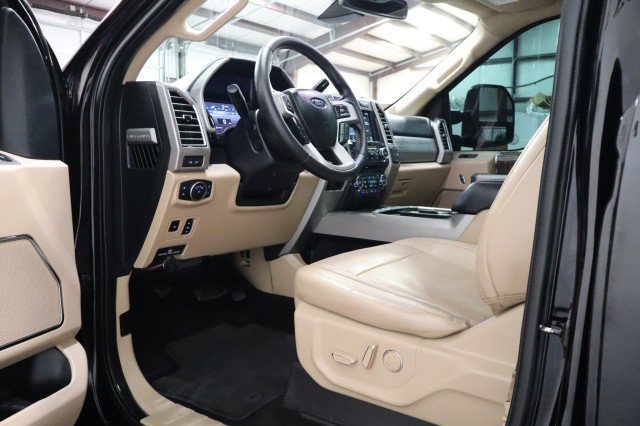 Used 2017 Ford F250 Lariat w/ Lariat Ultimate Package AWD/4WD image 34