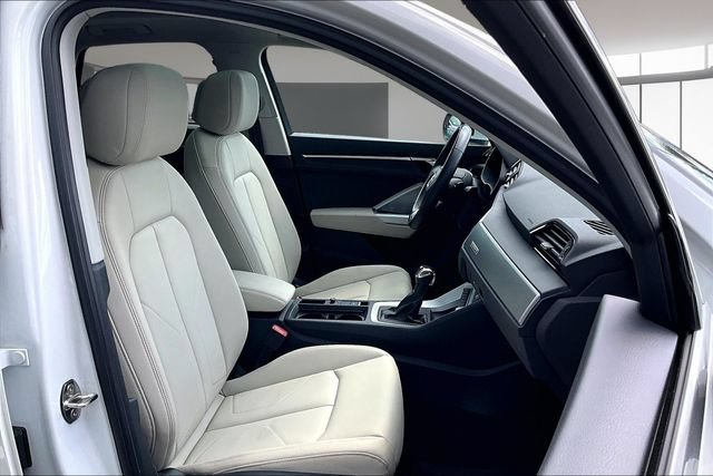 Certified 2024 Audi Q3 2.0T Premium AWD/4WD image 29