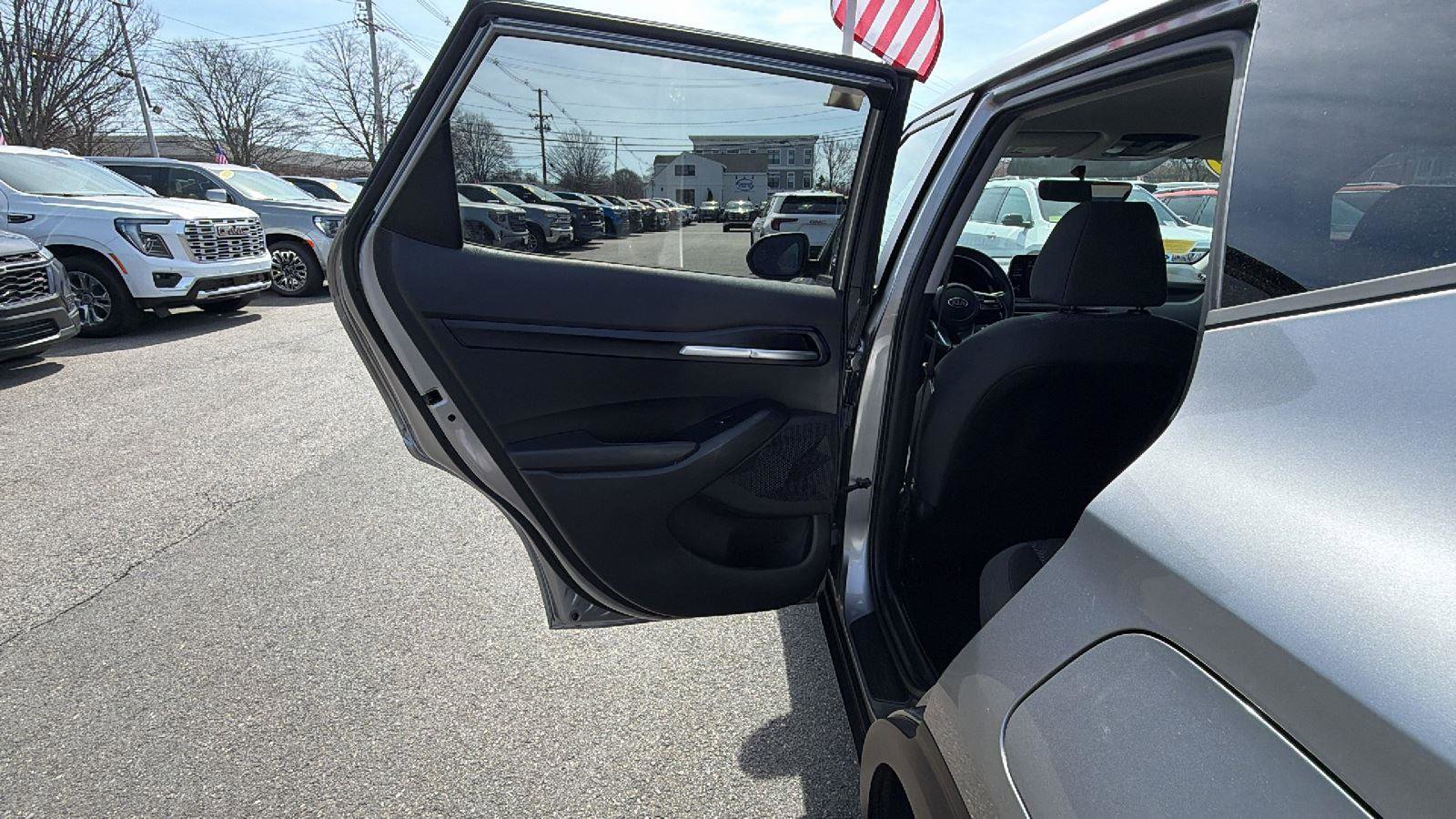 Used 2021 Kia Seltos LX AWD/4WD image 28