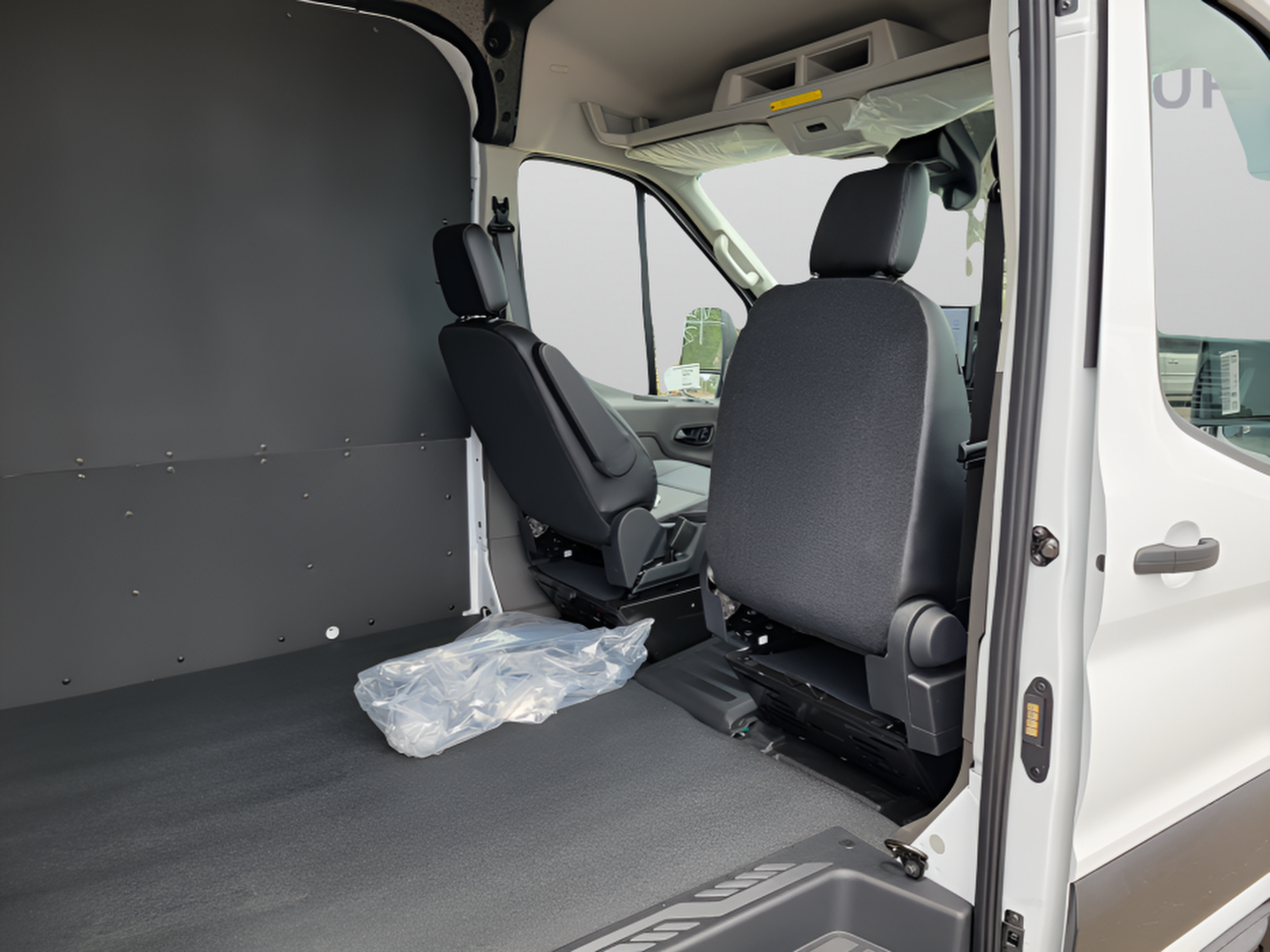 New 2026 Ford Transit 250 148 Medium Roof w/ Load Area Protection Package RWD image 6