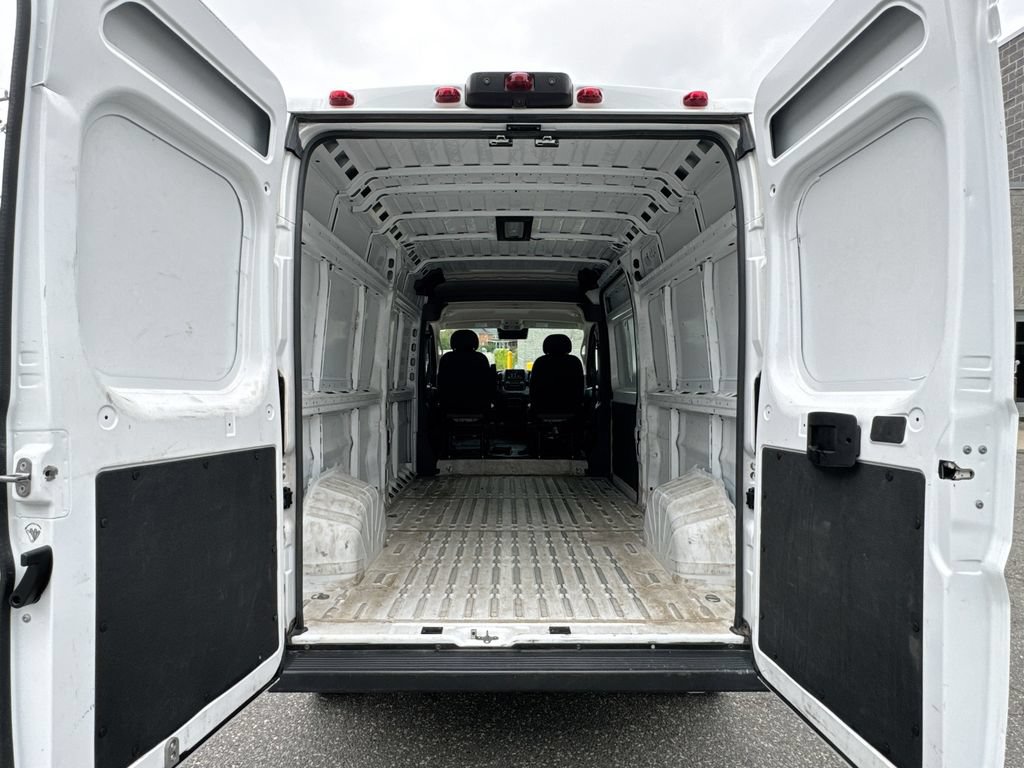 Used 2025 RAM ProMaster 2500 w/ Convenience Group FWD image 22