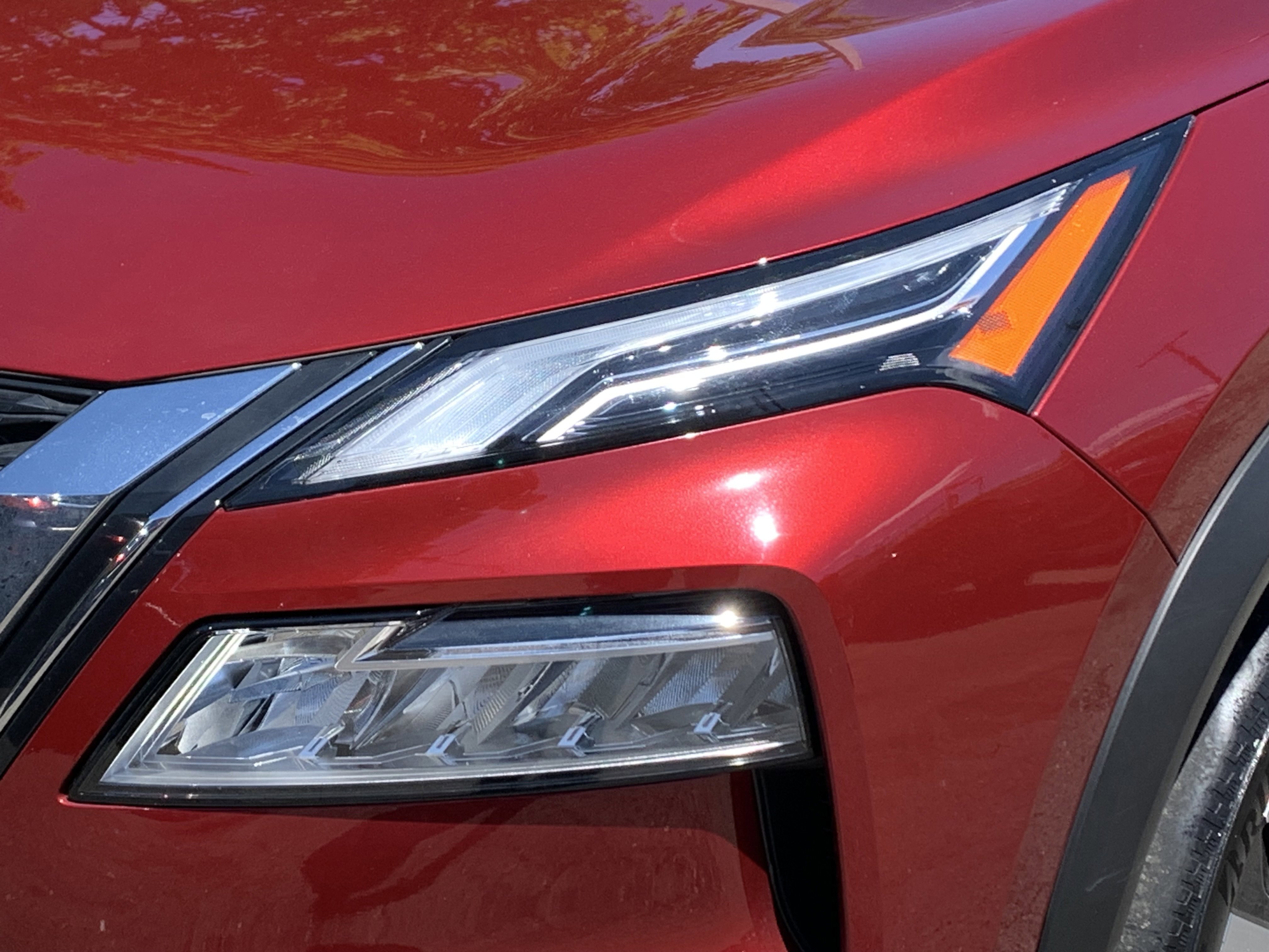 Used 2023 Nissan Rogue Platinum image 14