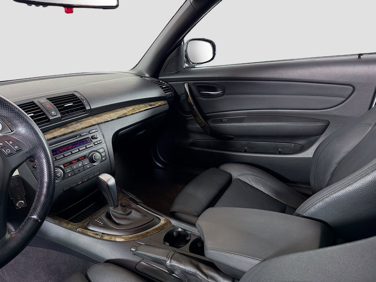 Used 2010 BMW 135i Convertible image 24