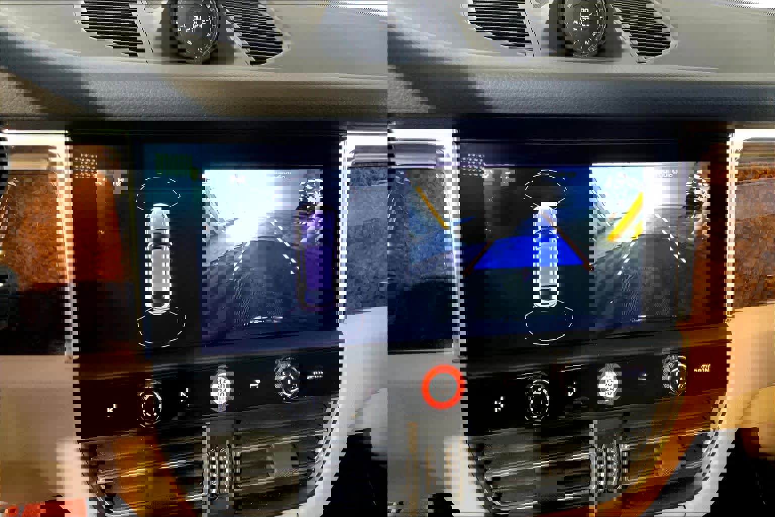 Used 2022 Porsche Macan image 31