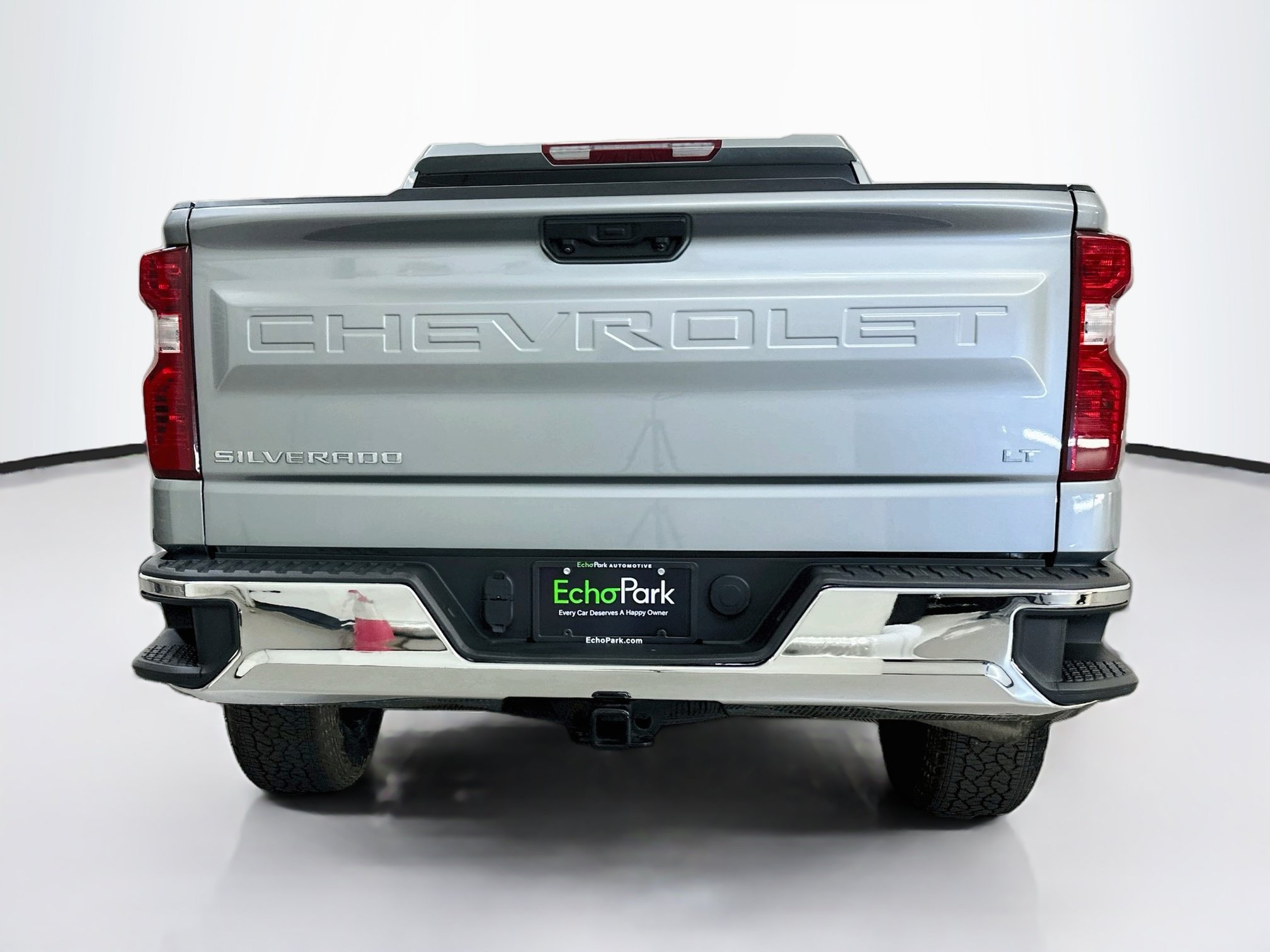 Used 2024 Chevrolet Silverado 1500 LT AWD/4WD image 7