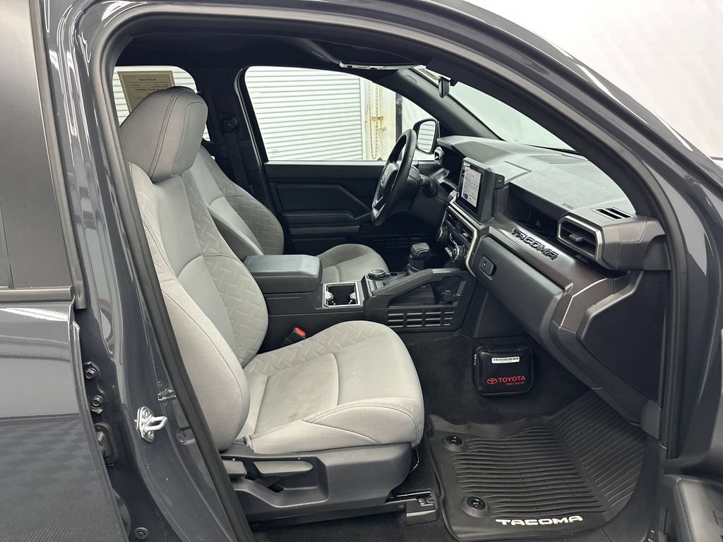Used 2024 Toyota Tacoma SR5 AWD/4WD image 13