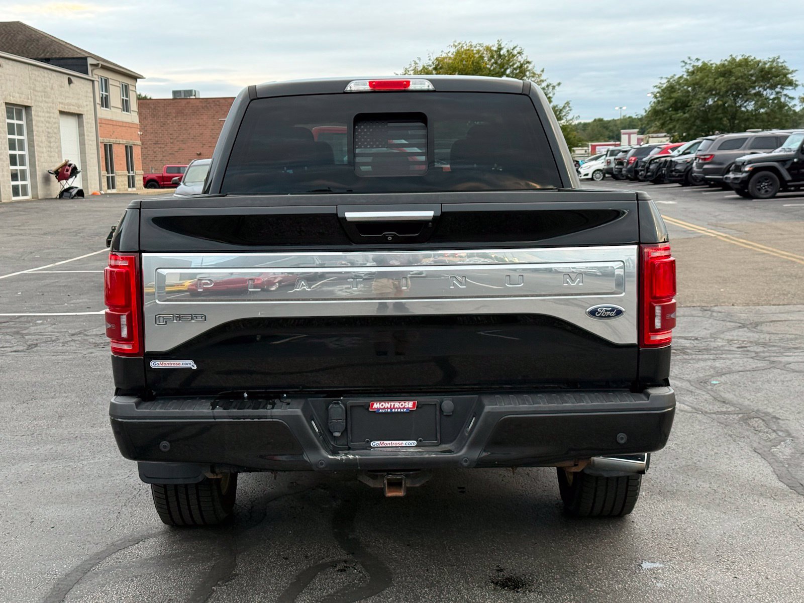 Used 2015 Ford F150 Platinum w/ Equipment Group 701A Luxury AWD/4WD image 5