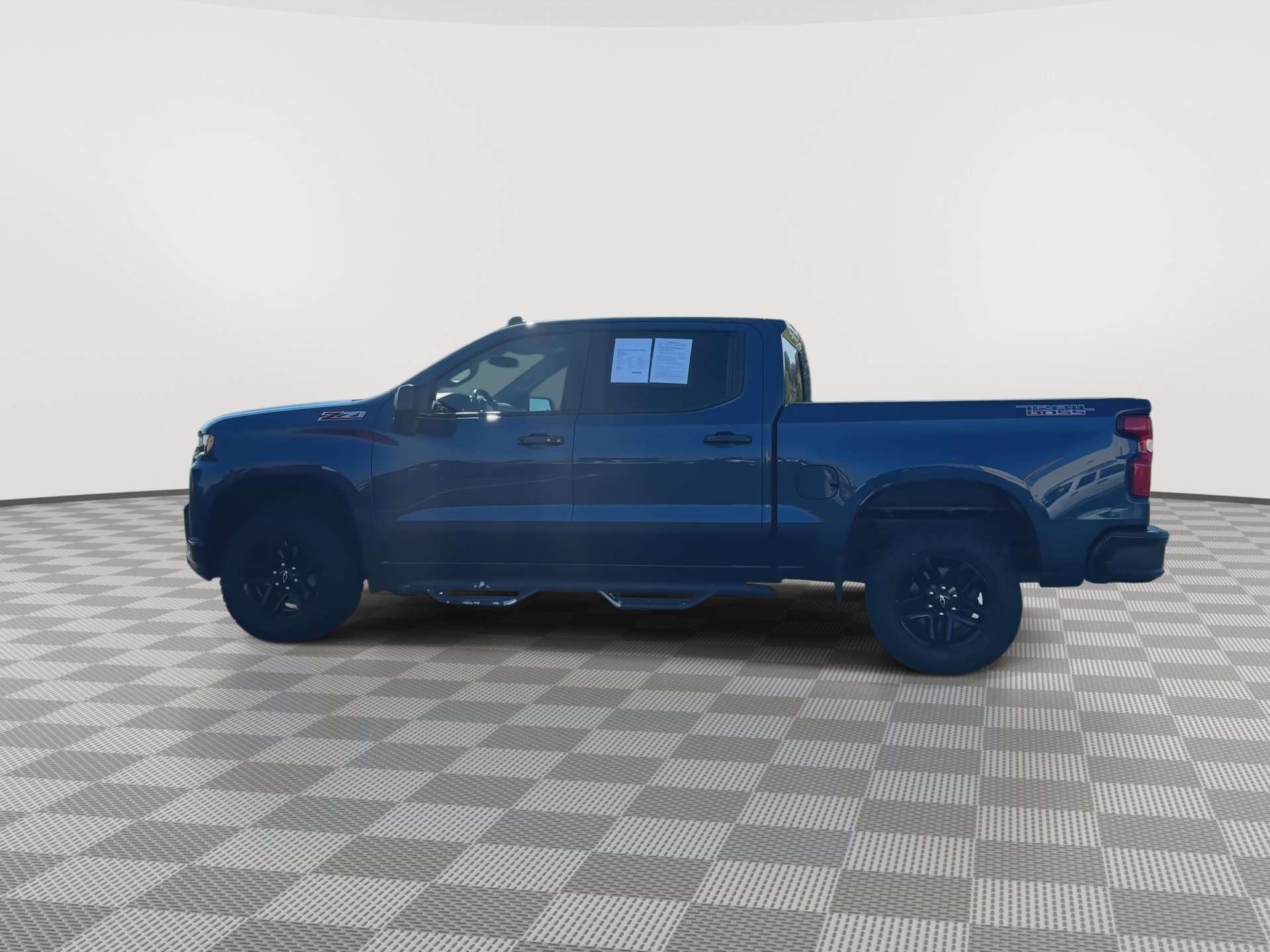 Certified 2021 Chevrolet Silverado 1500 LT Trail Boss w/ LPO, Dark Essentials Package AWD/4WD image 6