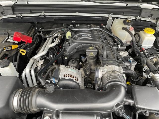 Used 2023 Jeep Gladiator Sport AWD/4WD image 26