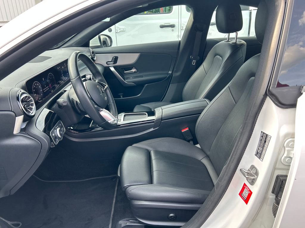 Used 2025 Mercedes-Benz CLA 250 image 12