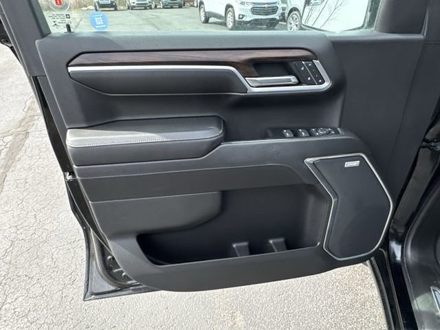 Used 2022 GMC Sierra 1500 SLT w/ SLT Convenience Package image 23