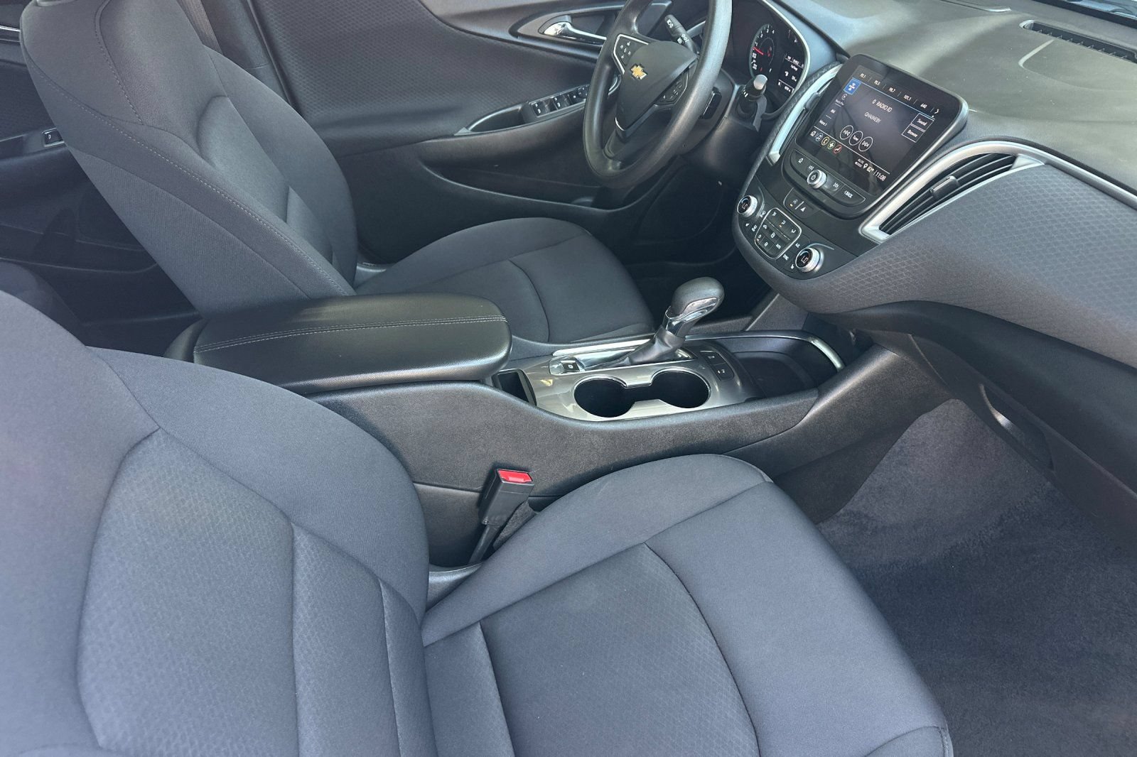 Used 2024 Chevrolet Malibu LT FWD image 15