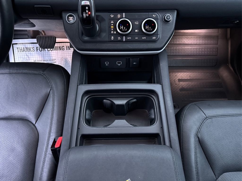 Used 2023 Land Rover Defender 90 S image 17