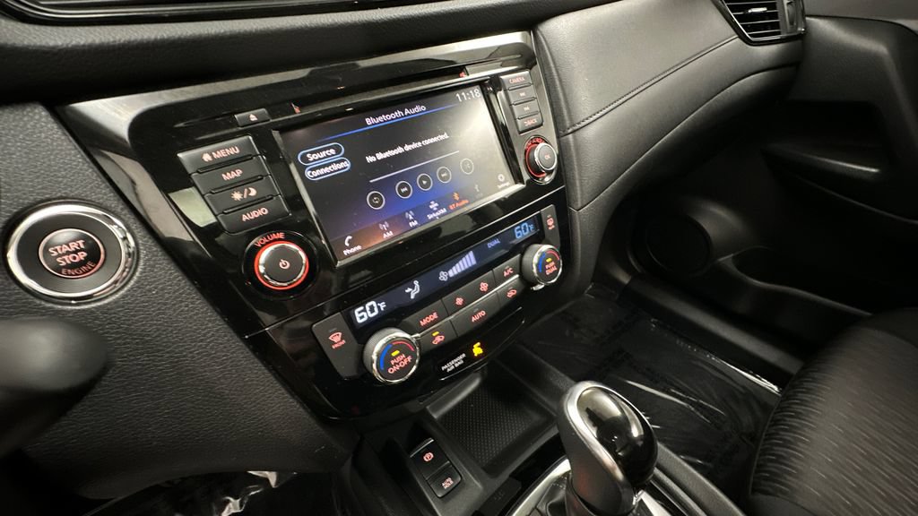 Certified 2020 Nissan Rogue SV w/ Sun & Sound Touring Package AWD/4WD image 14